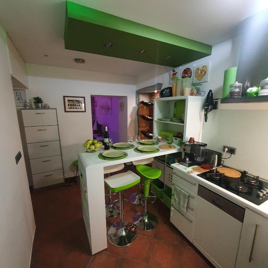 Formosa, The Boutique Apartment, City Center, Pula Buitenkant foto