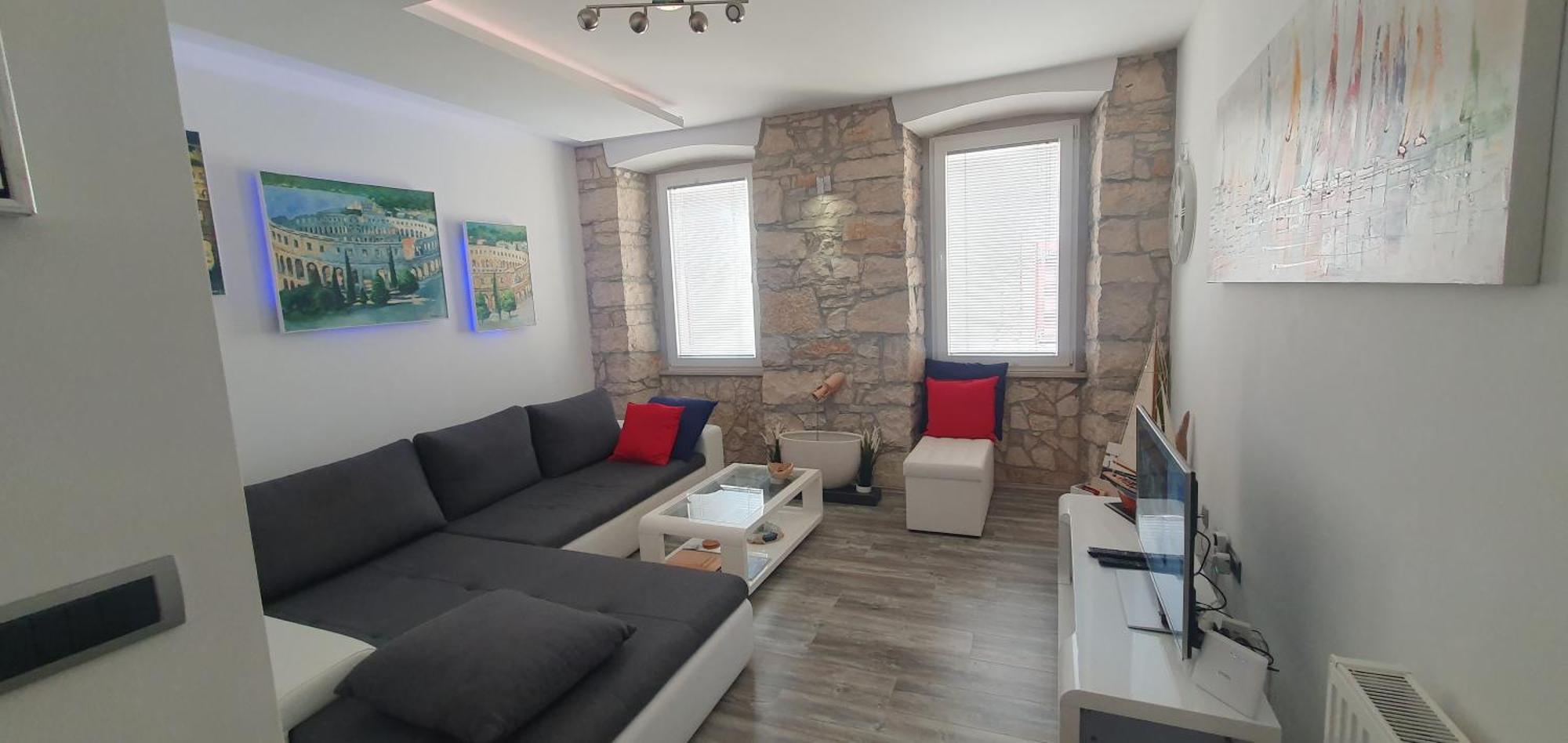 Formosa, The Boutique Apartment, City Center, Pula Buitenkant foto