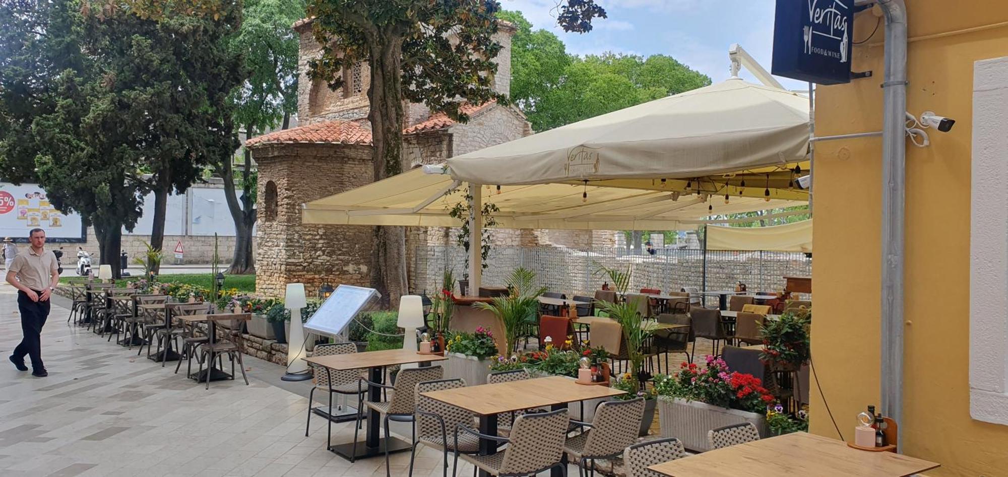 Formosa, The Boutique Apartment, City Center, Pula Buitenkant foto