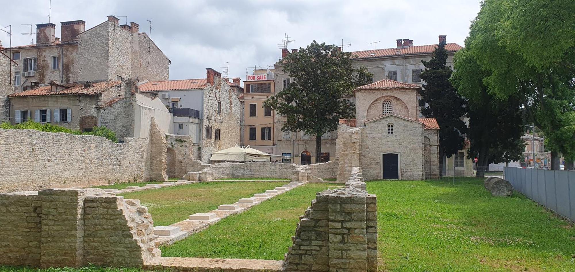 Formosa, The Boutique Apartment, City Center, Pula Buitenkant foto